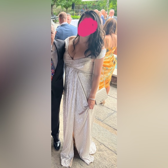 Rene Ruiz Collection Gown - Picture 2 of 2